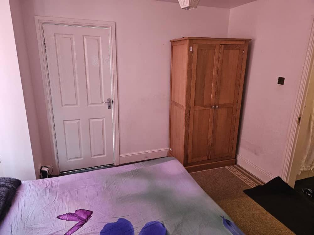 Available Rooms At Buckingham Road Doncaster Exterior photo