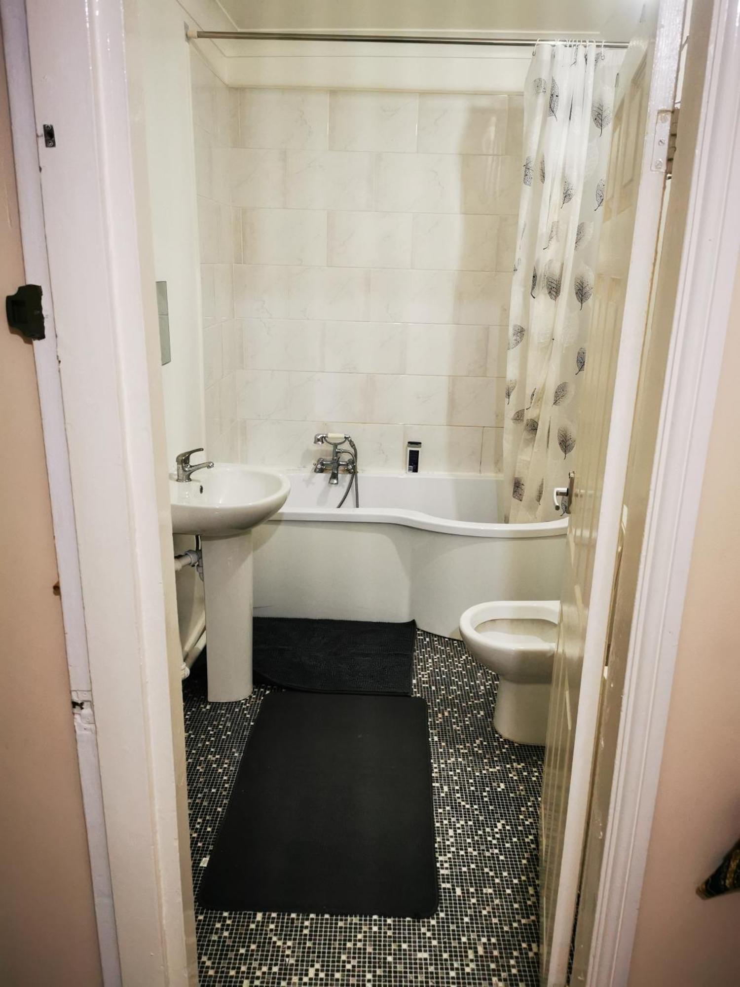 Available Rooms At Buckingham Road Doncaster Exterior photo