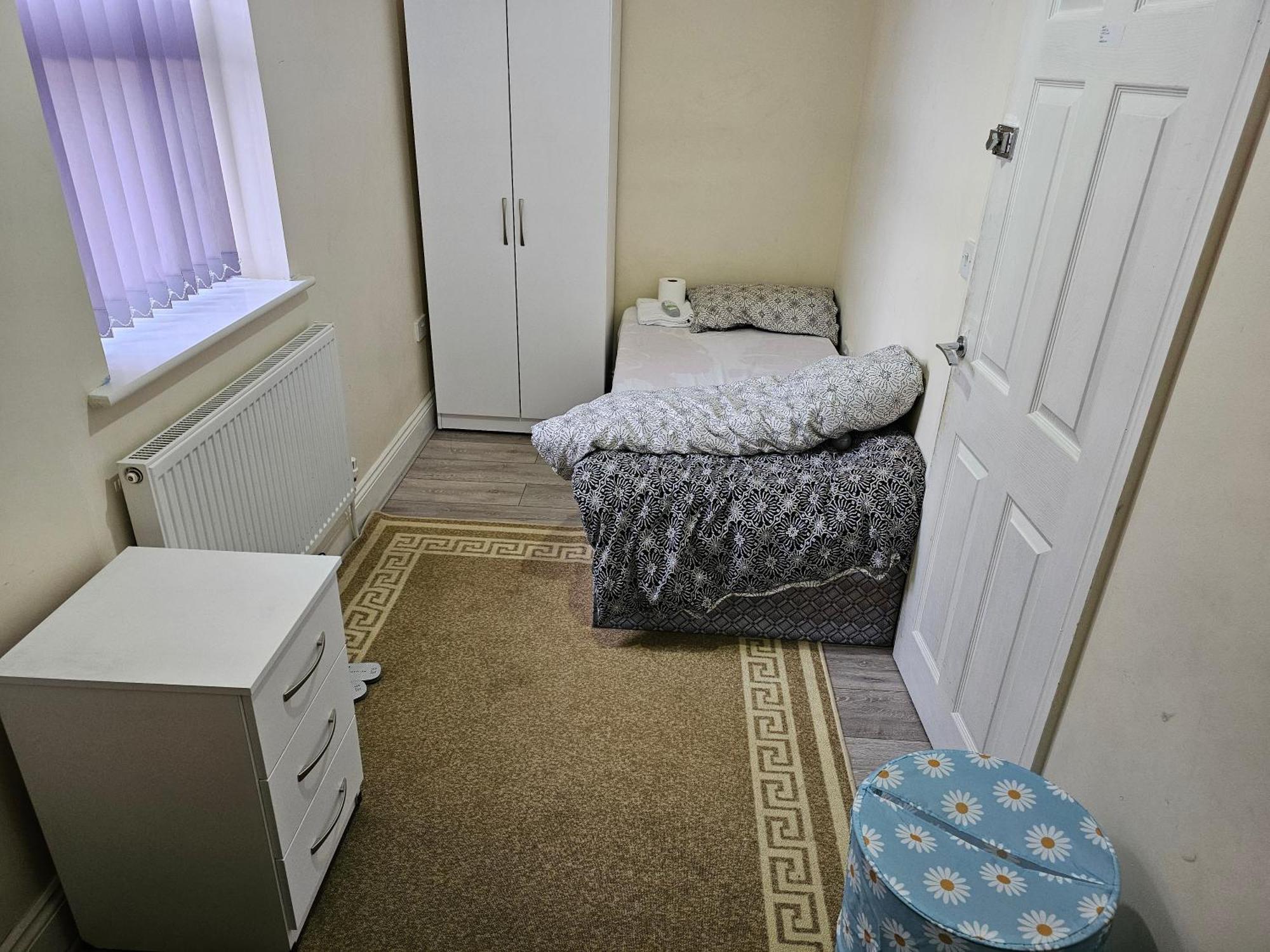 Available Rooms At Buckingham Road Doncaster Exterior photo