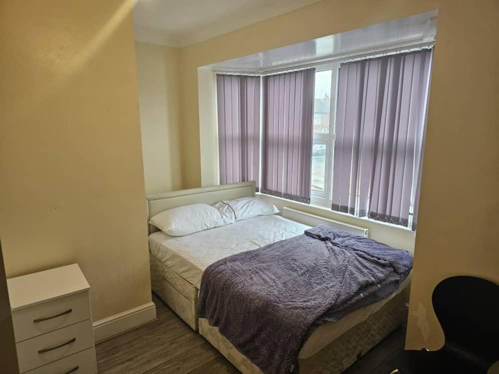 Available Rooms At Buckingham Road Doncaster Exterior photo
